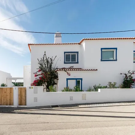 Vila Casa Da Costa